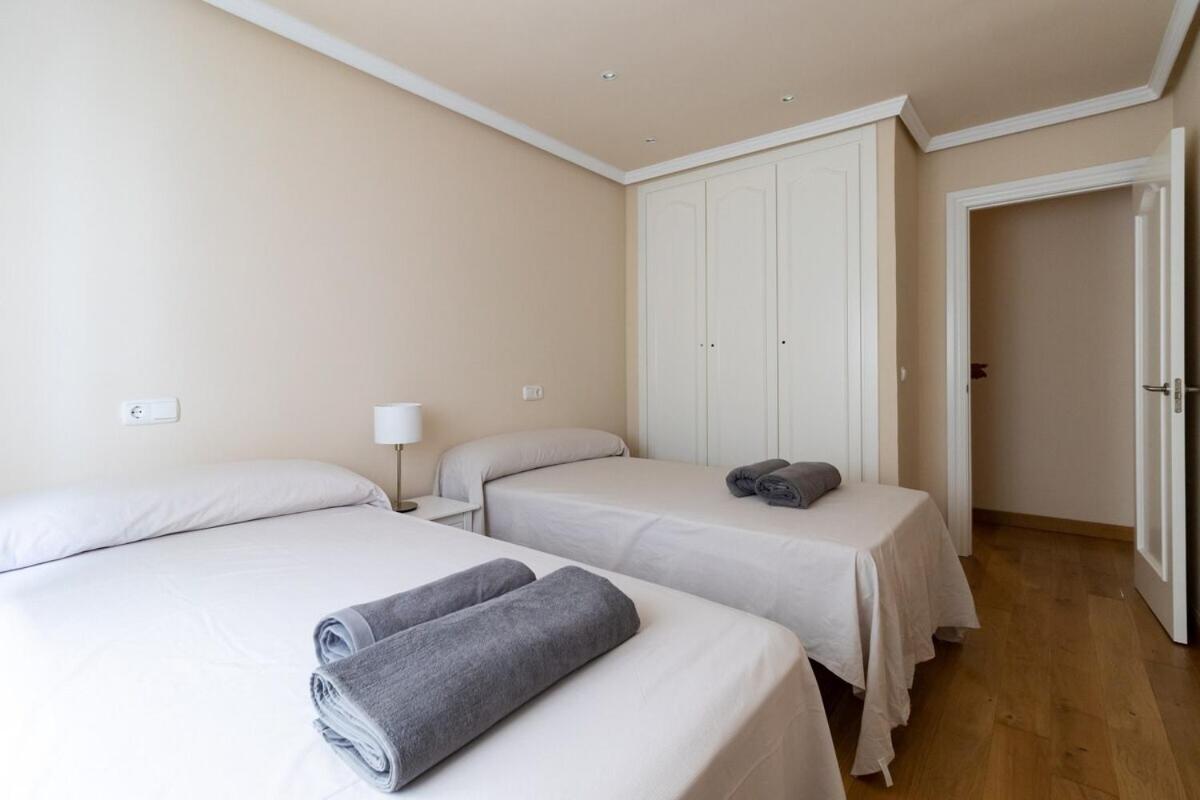 Apartamento Centro Gijon Con Parking Apartamento Exterior foto